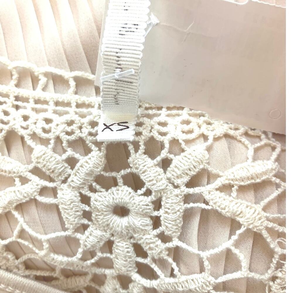 Willow & Clay Women's Cream Crochet Pleated Skirt Lined Mini Dress SZ XS NWT - Picture 8 of 13